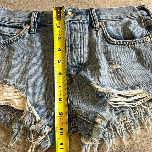 We The Free Free People Distressed Denim Shorts - Picture 10 of 11